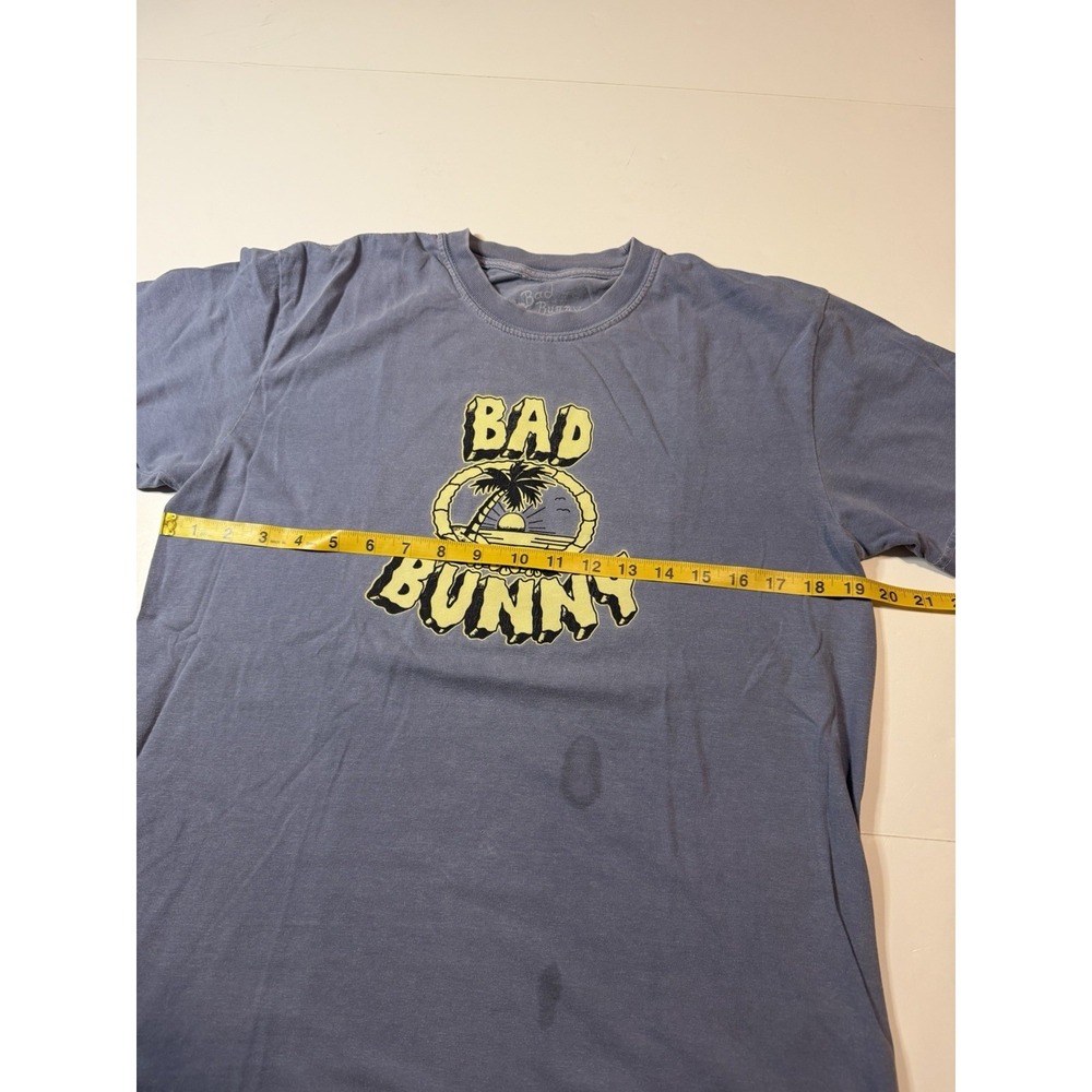 Bad Bunny 2022 World's Hottest Tour OFFICIAL MERCH Blue Size Medium - Picture 6 of 7